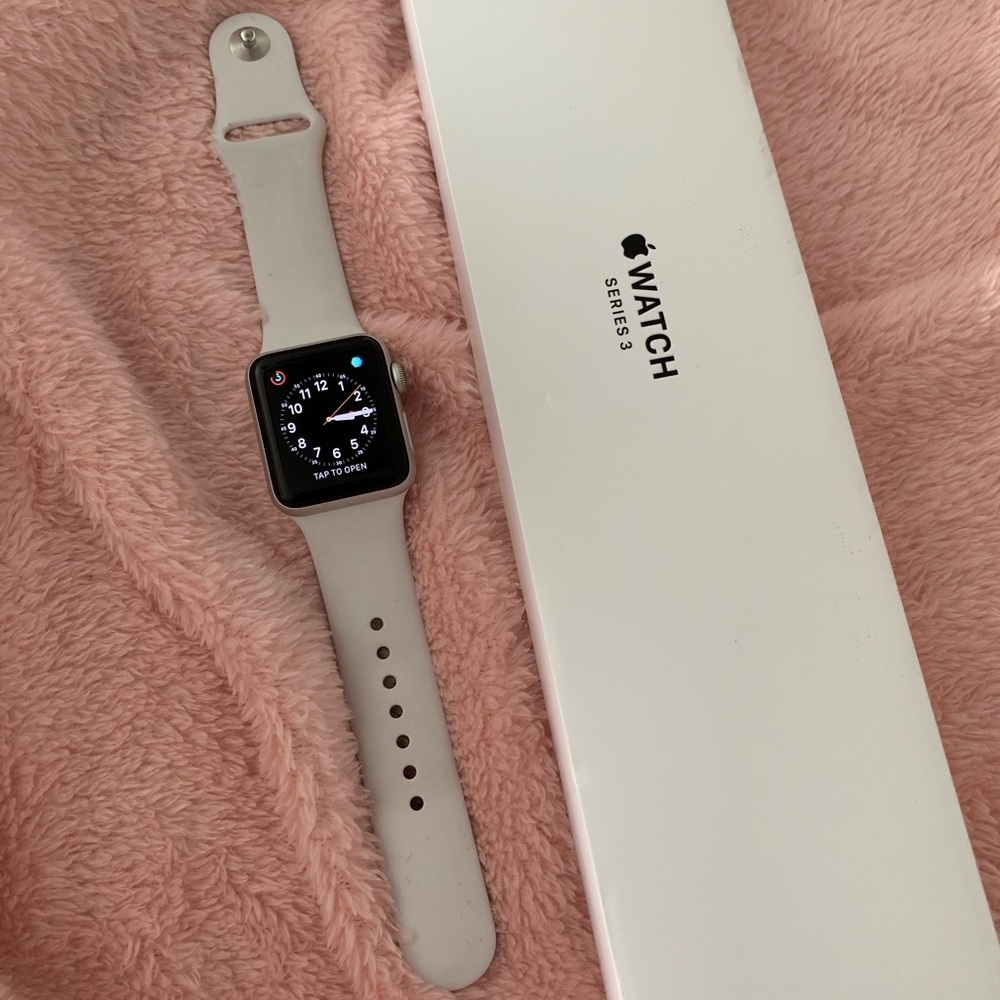 Apple Watch Series 3 - 38mm Silver